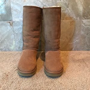Ugg Classic Genuine Shearling Lined Tall Boot